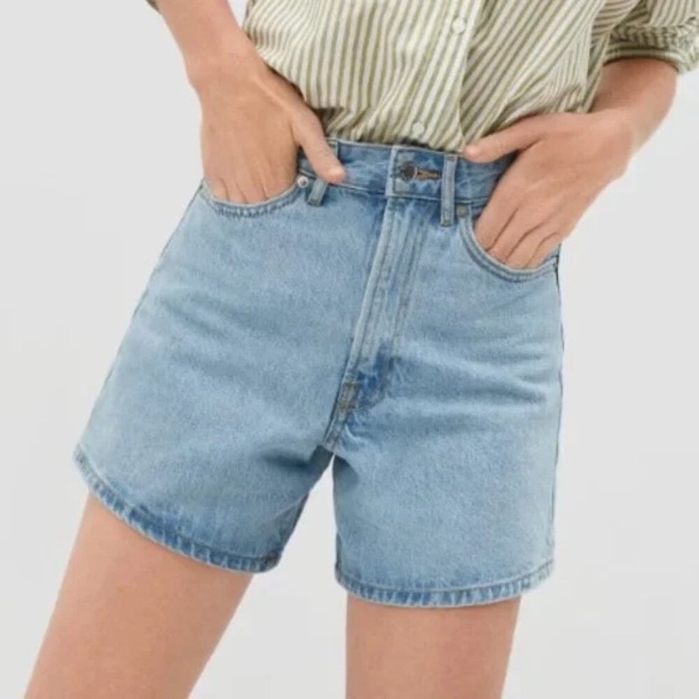 EVERLANE The A-Line Denim Short Powder Blue Size 27